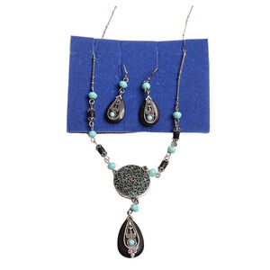 NR Brown Teardrop Pendant Necklace And Hook Earring Set 18 Inches